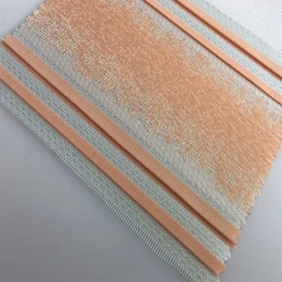 회색 줄무늬 맑은 제브라 블라인드 천으로 섬세하고 우아한 창문 장식